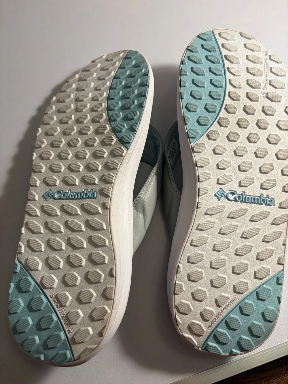 Columbia Men’s Light Gray Performance Flip Flop Sandals